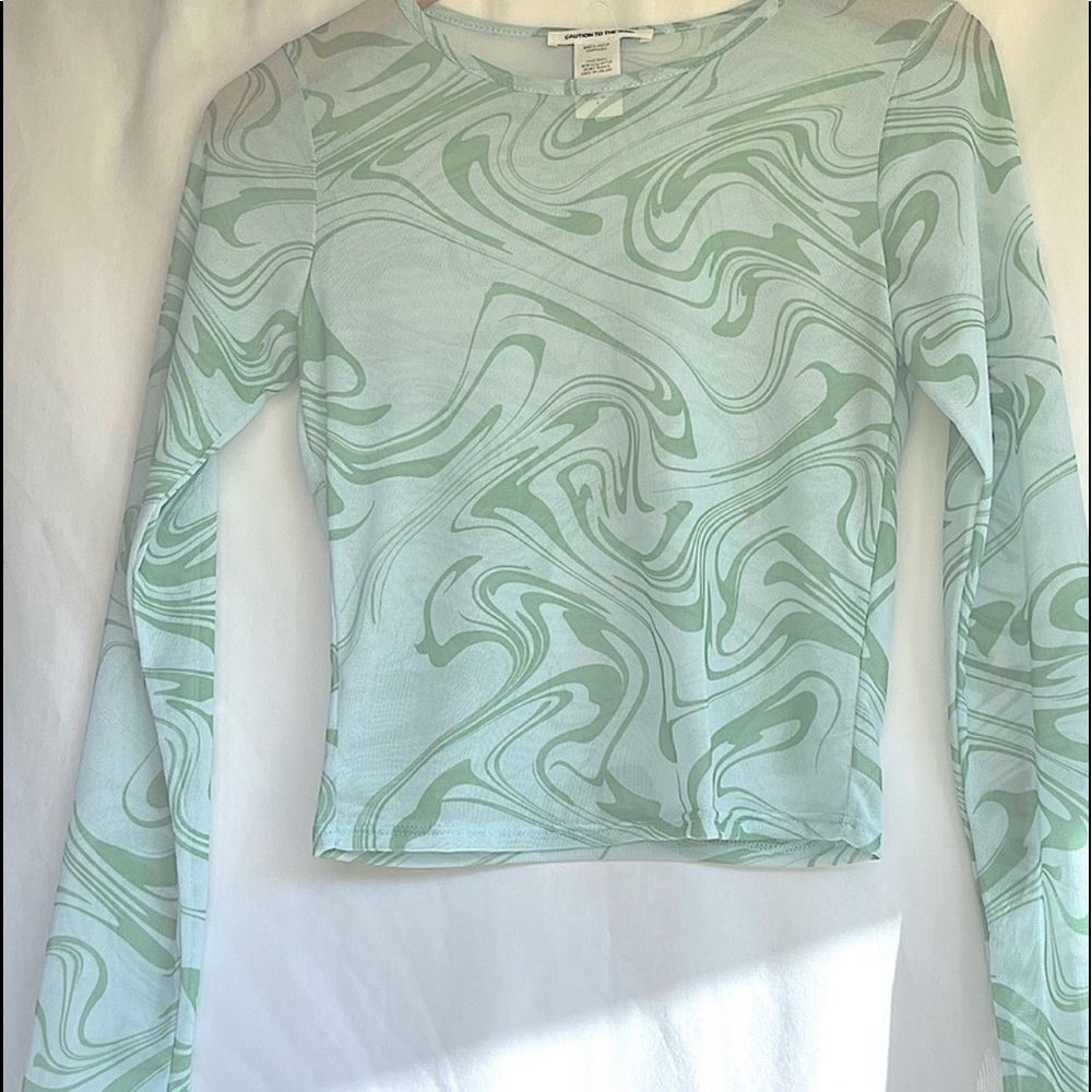 Women’s size Medium sheer long sleeve top by Caution To The Wind NWOT